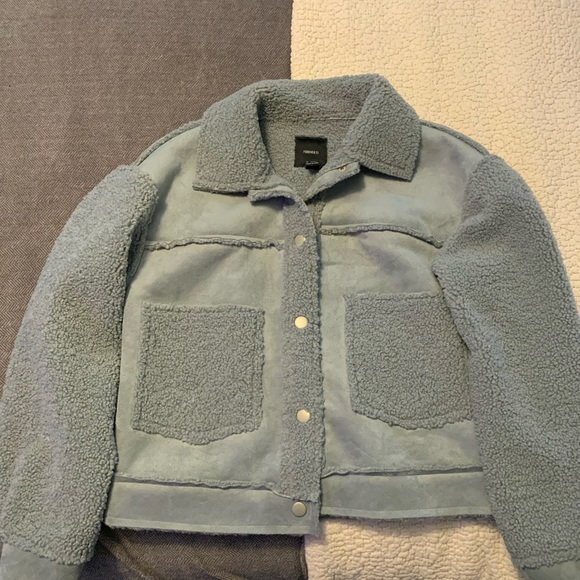 Jacket - Picture 3 of 4